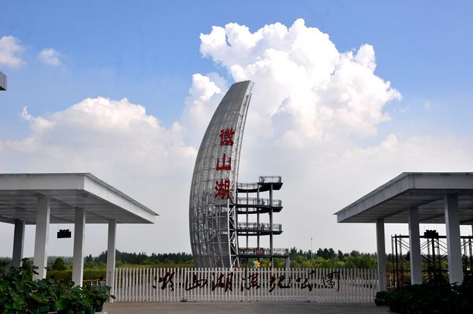 滕州个人gdp_滕州一中图片(2)